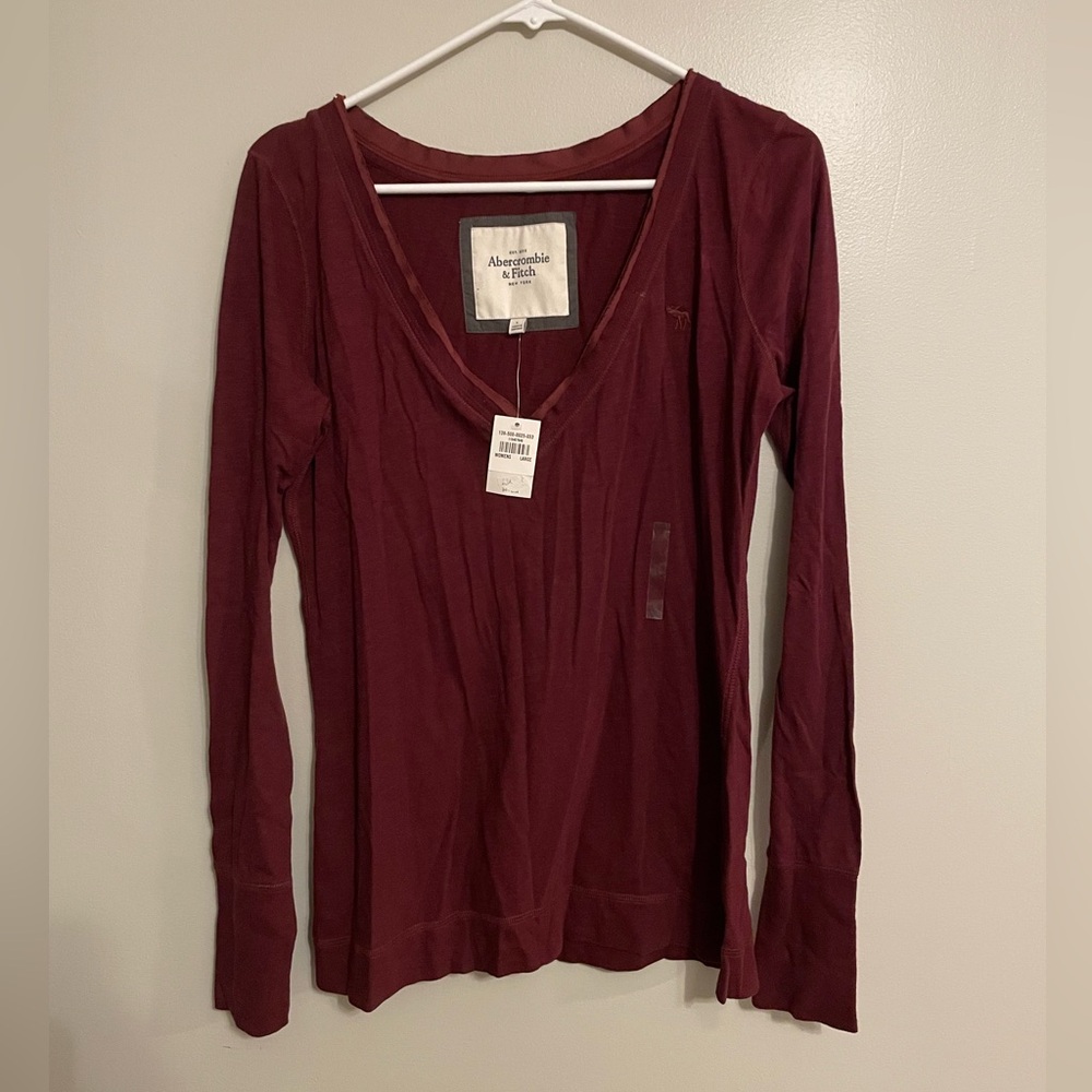 Abercrombie & Fitch long sleeved burgundy shirt size Large